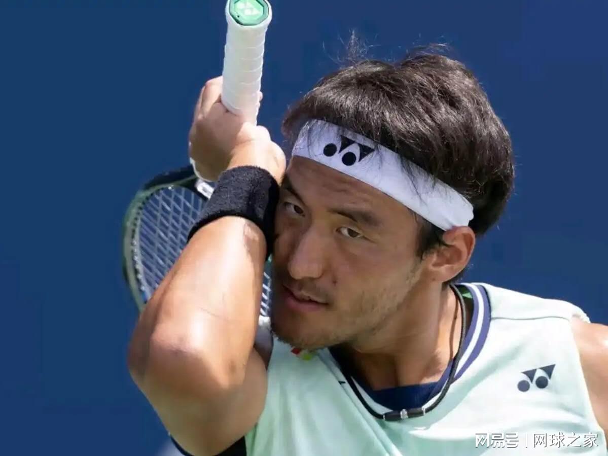 布云朝克特, 才少年丰塞, 率让他牢牢 布云朝克特, 才少年丰塞, 率让他牢牢