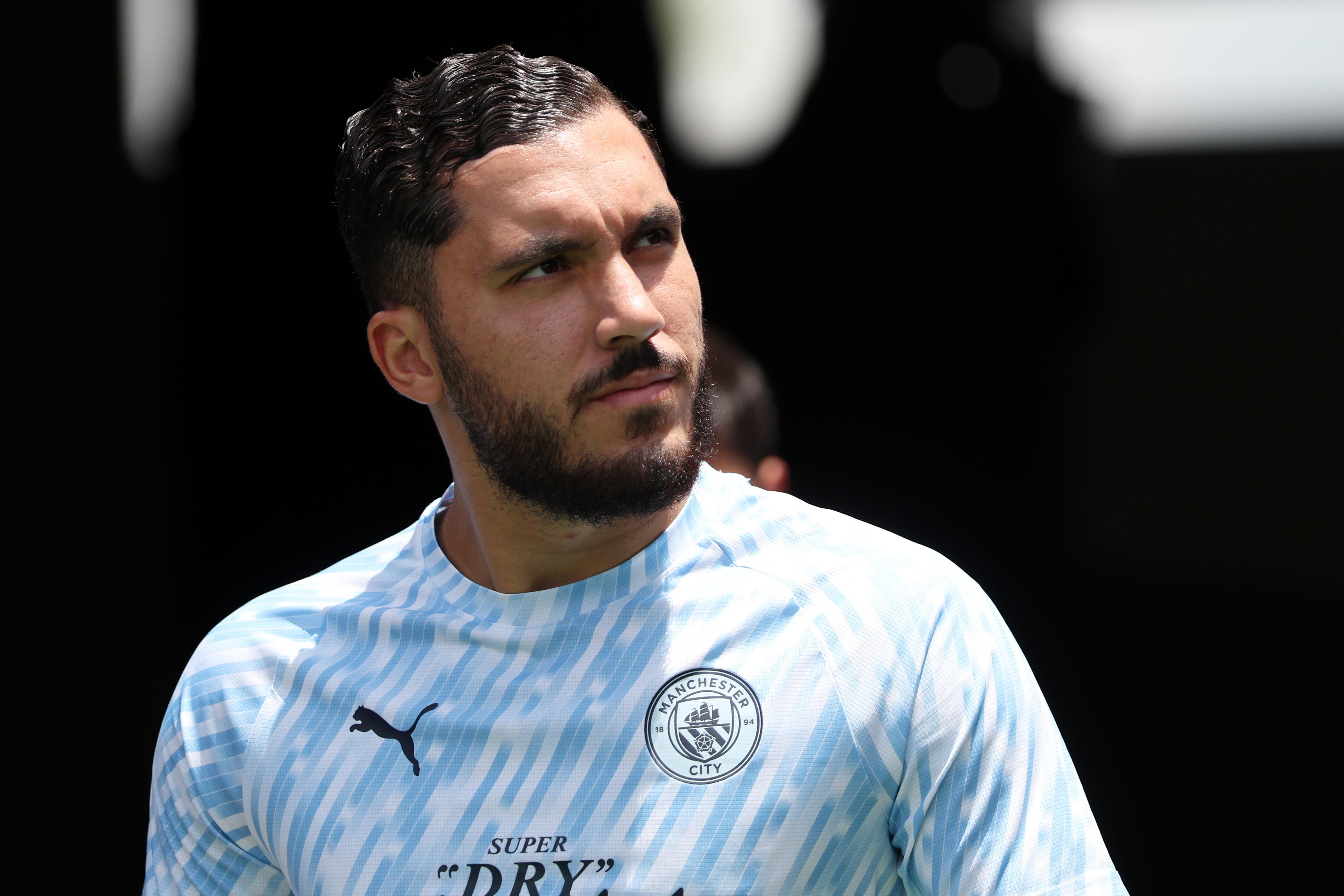 队后, 的任命是前