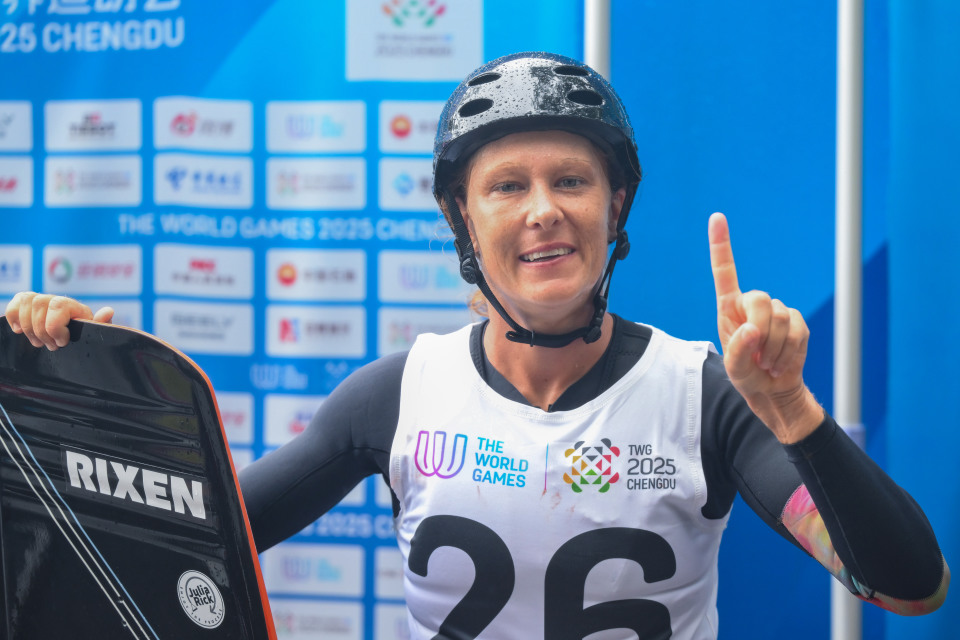 克在比赛中, JKJRj, ighlH