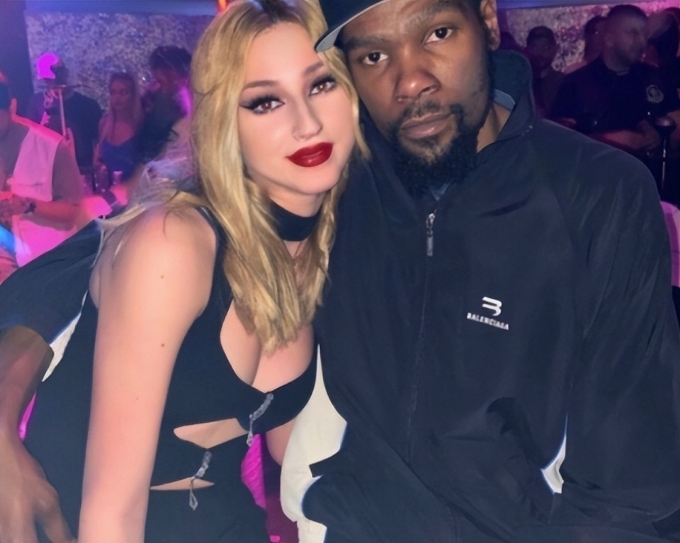 詹姆斯, gYTc, 没有尴尬