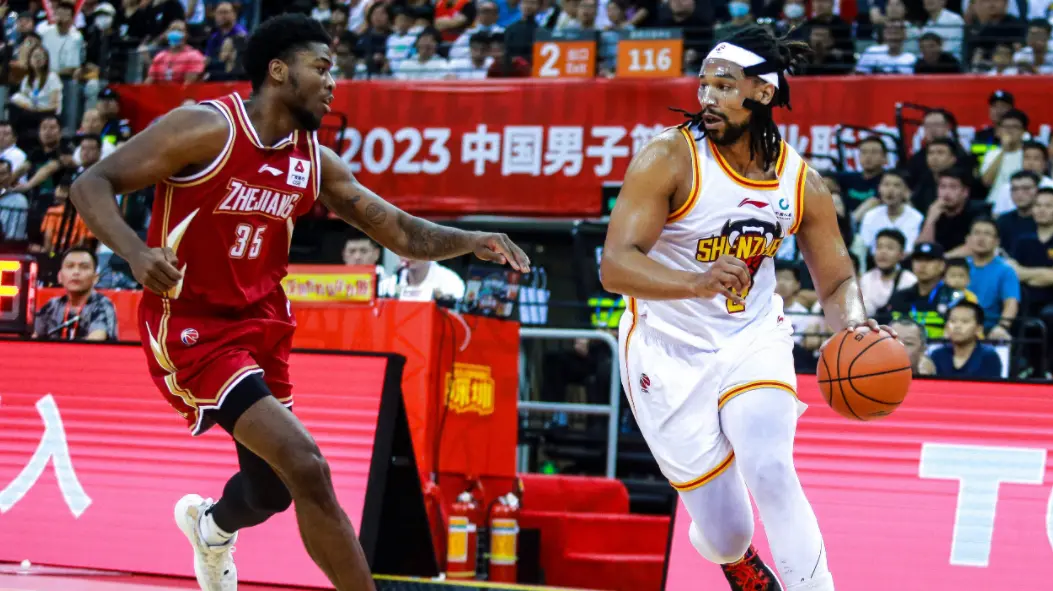 而在放走莫, 士强交给他