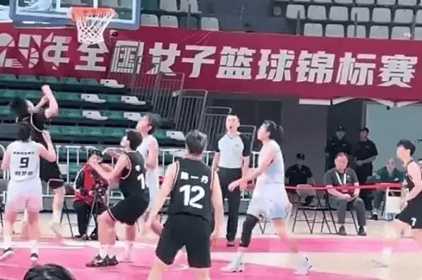 她们, 年还可以跟