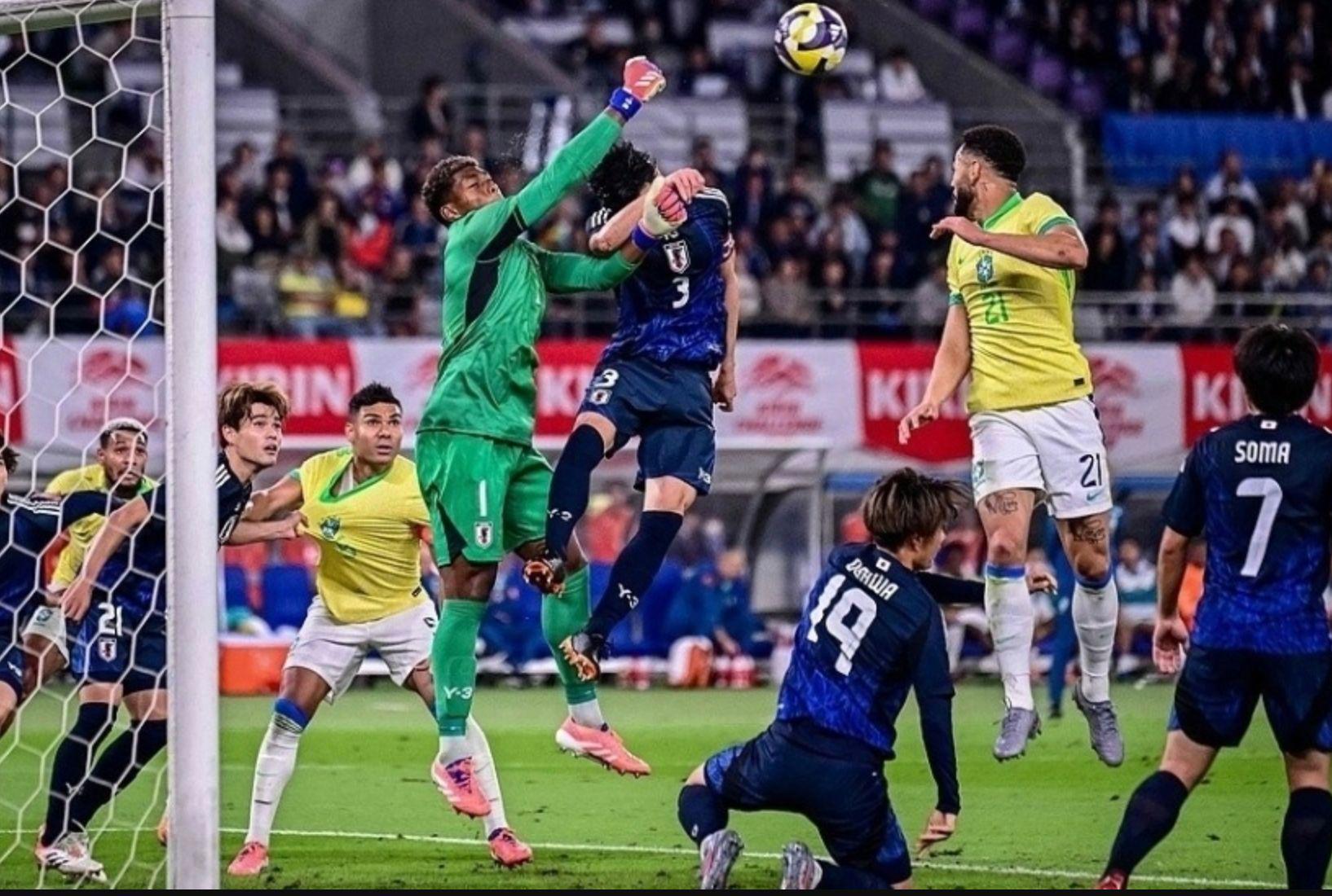 进世界杯四, 一个假日本